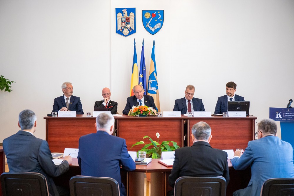 Az erdélyi magyarságnak fontos az alkotmányos rend